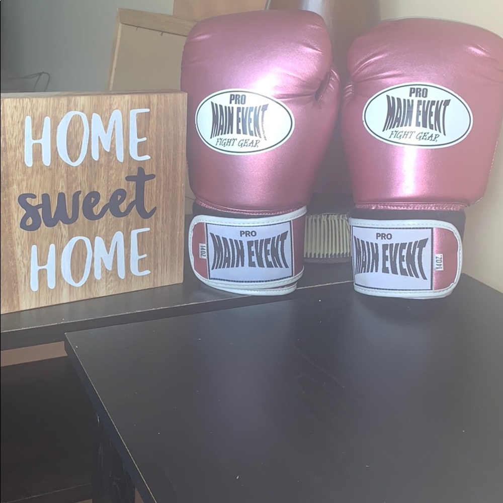 Pro Main Event Boxing Gloves